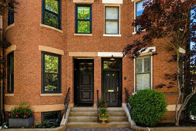 2 Pelham Ter, Boston, MA 02118