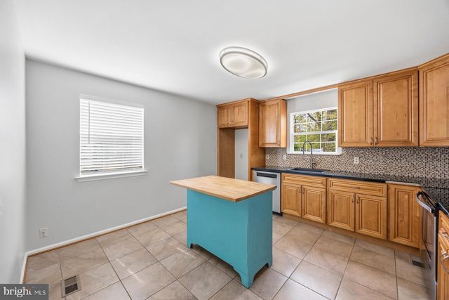 50 ROBINSON LANDING RD, Severna Park, MD 21146