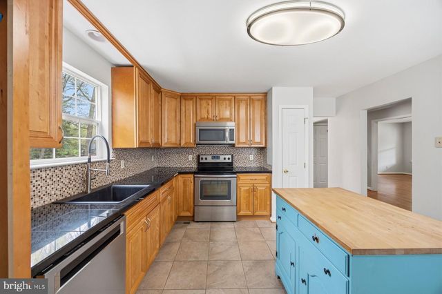 50 ROBINSON LANDING RD, Severna Park, MD 21146