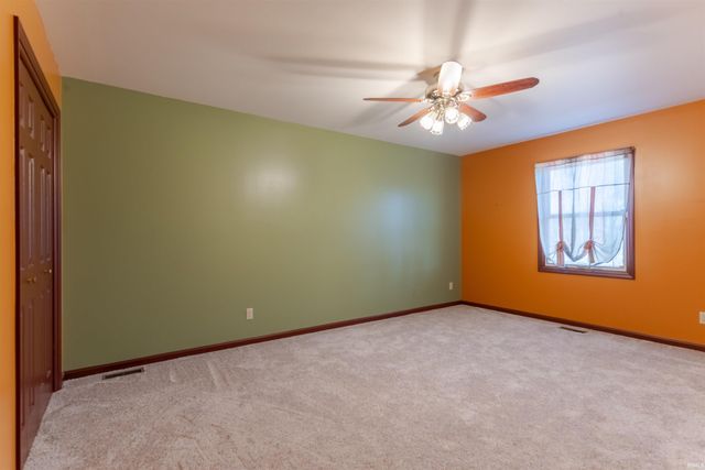 3100 Trailwood Drive, Newburgh, IN 47630