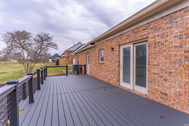 3100 Trailwood Drive, Newburgh, IN 47630