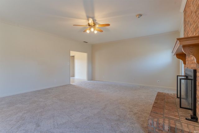 3100 Trailwood Drive, Newburgh, IN 47630