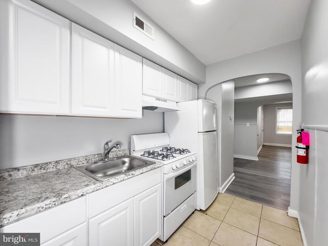 1313 ADAMS ST NE, Washington, DC 20018