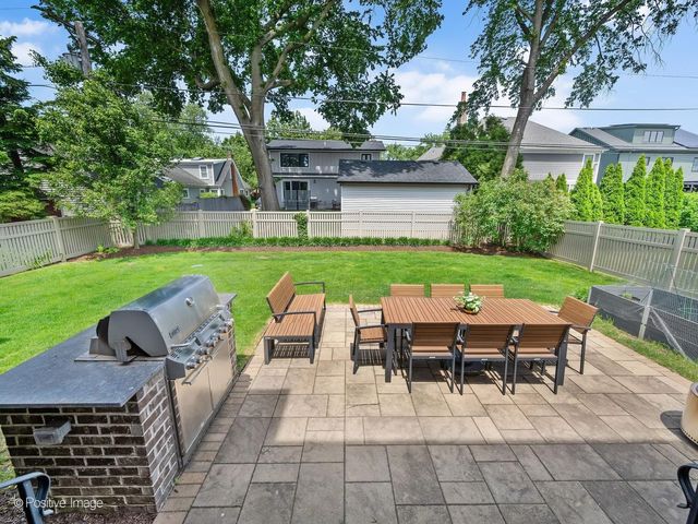 225 E Wilson Street, Elmhurst, IL 60126
