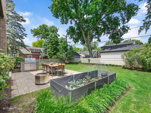 225 E Wilson Street, Elmhurst, IL 60126