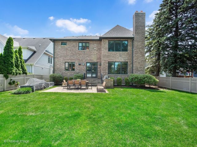 225 E Wilson Street, Elmhurst, IL 60126