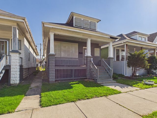 1327 W 72nd Place, Chicago, IL 60636