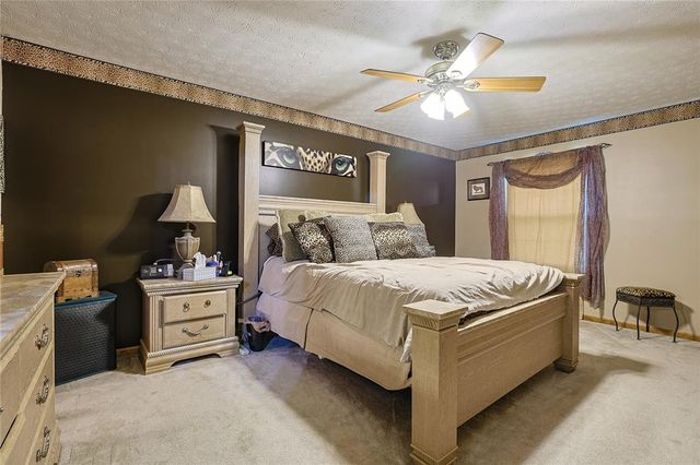 2041 Apple Knoll Lane, Middletown, OH 45044