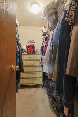 2041 Apple Knoll Lane, Middletown, OH 45044