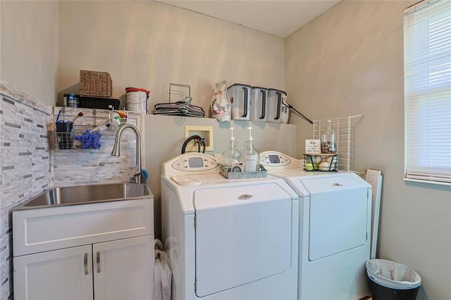 2041 Apple Knoll Lane, Middletown, OH 45044