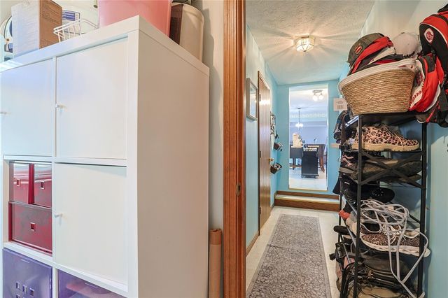 2041 Apple Knoll Lane, Middletown, OH 45044