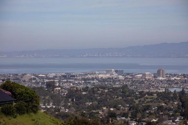 3342 Melendy Drive, San Carlos, CA 94070