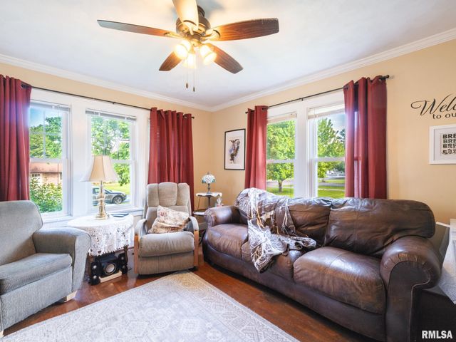 114 LAKEWOOD Avenue, East Peoria, IL 61611