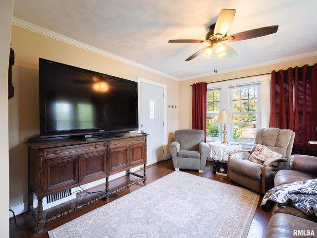 114 LAKEWOOD Avenue, East Peoria, IL 61611