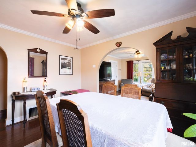 114 LAKEWOOD Avenue, East Peoria, IL 61611