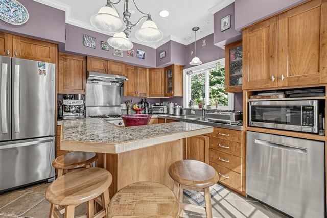 21 Nelson Ave, Georgetown, MA 01833