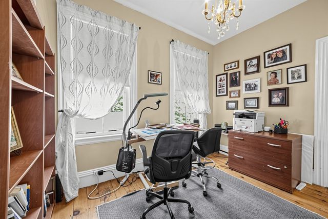 21 Nelson Ave, Georgetown, MA 01833
