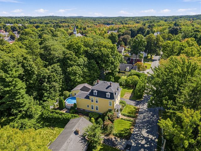 21 Nelson Ave, Georgetown, MA 01833