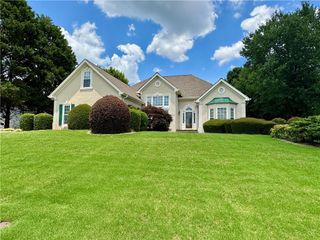 1255 Castle Pointe Lane, Grayson, GA 30017
