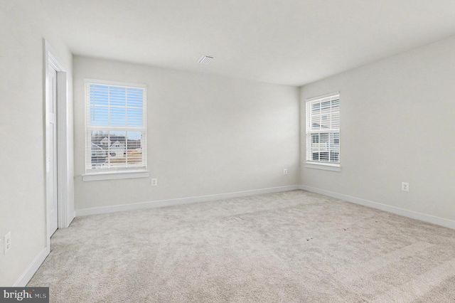 484 BRIDGEPOINT DR, Fredericksburg, VA 22405