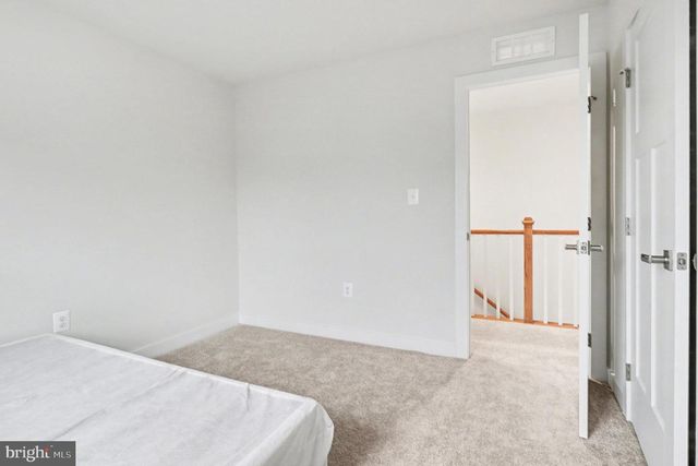 484 BRIDGEPOINT DR, Fredericksburg, VA 22405