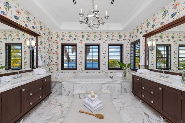 1675 Lands End Road, Manalapan, FL 33462