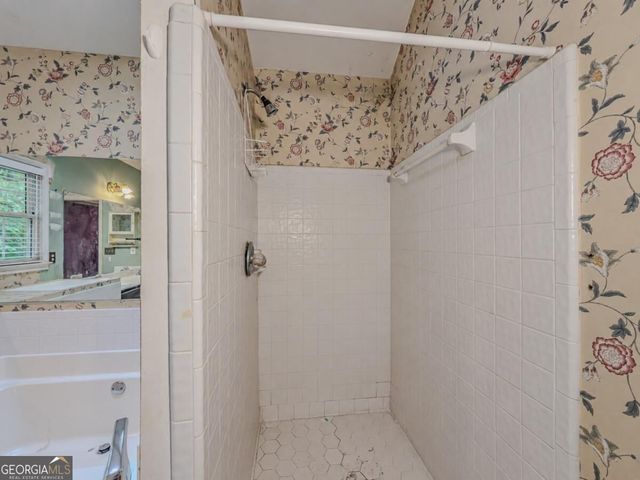 220 Timber Laurel Lane, Lawrenceville, GA 30043