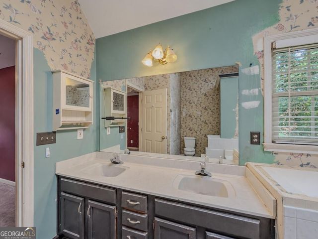220 Timber Laurel Lane, Lawrenceville, GA 30043
