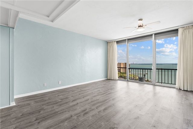 4600 Ocean Dr 1002, Corpus Christi, TX 78412