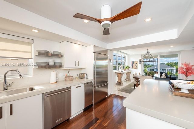 10180 W Bay Harbor Drive 4A, Bay Harbor Islands, FL 33154