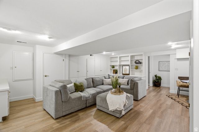 2023 E HUBBARD AVE, Salt Lake City, UT 84108