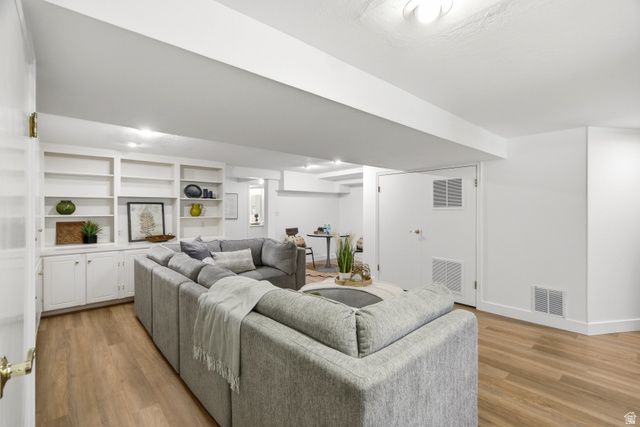 2023 E HUBBARD AVE, Salt Lake City, UT 84108