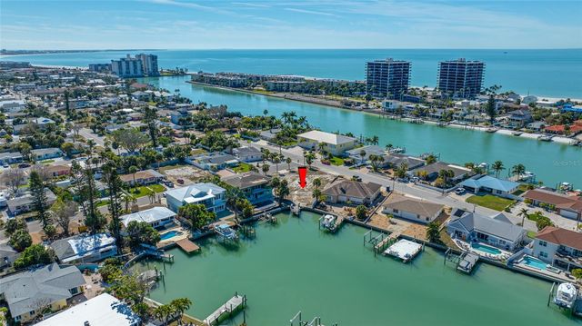 625 80TH AVENUE, St Pete Beach, FL 33706