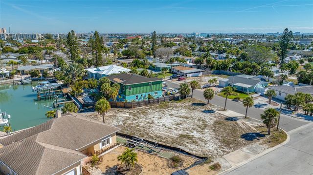 625 80TH AVENUE, St Pete Beach, FL 33706