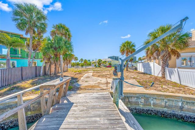 625 80TH AVENUE, St Pete Beach, FL 33706