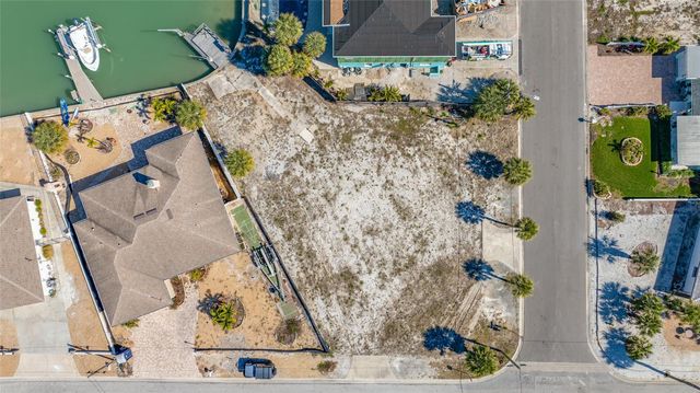 625 80TH AVENUE, St Pete Beach, FL 33706