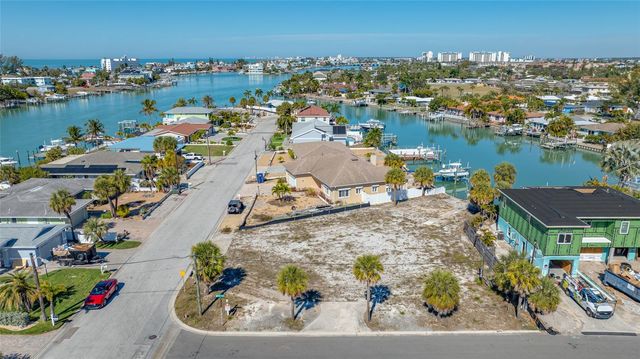 625 80TH AVENUE, St Pete Beach, FL 33706