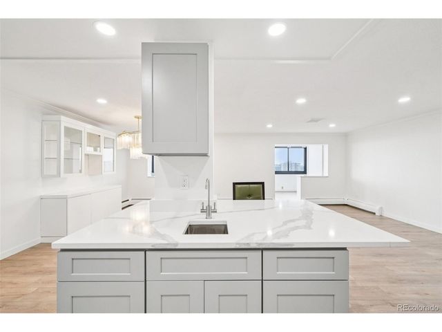 3131 E Alameda Ave 1203, Denver, CO 80209