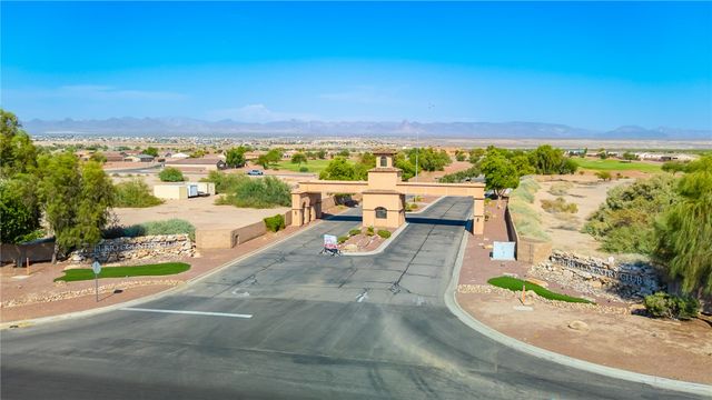 71 N Cypress Point Drive, Mohave Valley, AZ 86440