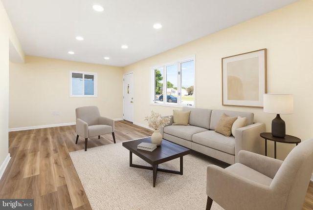 102 LONGVIEW DR, Newark, DE 19711