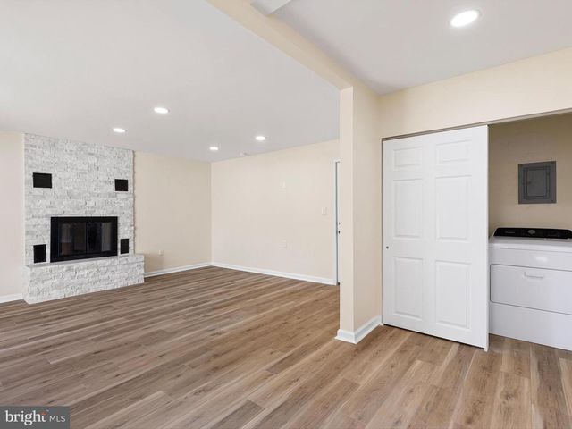 102 LONGVIEW DR, Newark, DE 19711