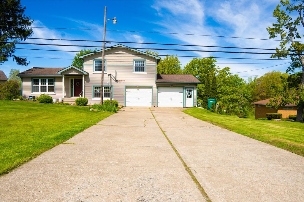 2374 EDINBORO Road, Erie, PA 16509