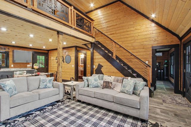 3547 Sugar Maple Loop Road, Sevierville, TN 37862