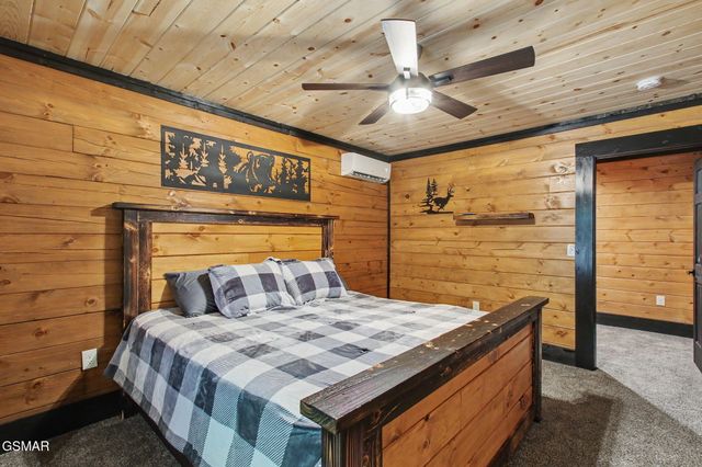 3547 Sugar Maple Loop Road, Sevierville, TN 37862