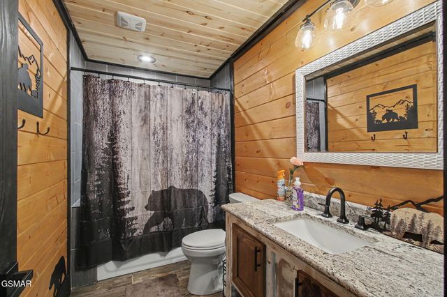 3547 Sugar Maple Loop Road, Sevierville, TN 37862