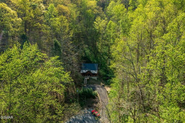 3547 Sugar Maple Loop Road, Sevierville, TN 37862
