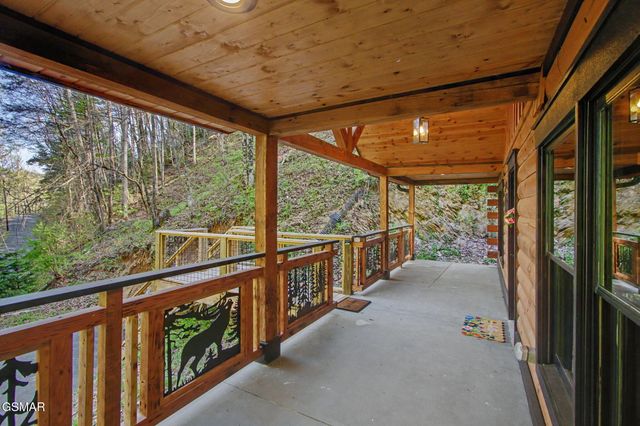 3547 Sugar Maple Loop Road, Sevierville, TN 37862
