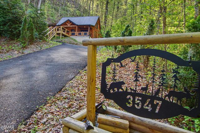 3547 Sugar Maple Loop Road, Sevierville, TN 37862