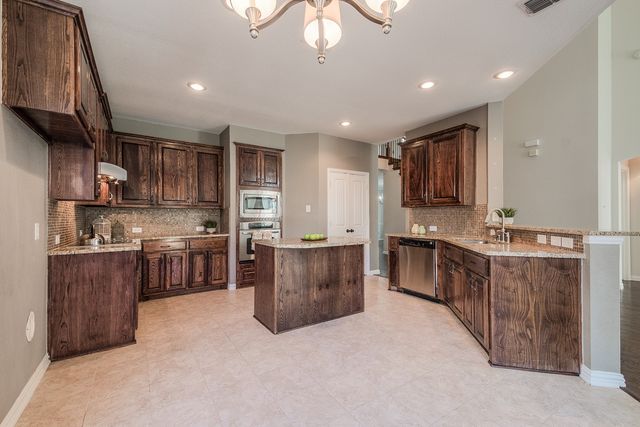4904 Derbyshire Drive, Mckinney, TX 75070