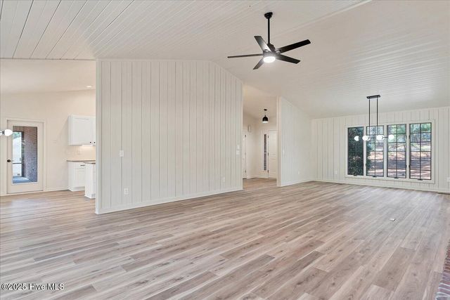 111 Forest Square Lane, West End, NC 27376